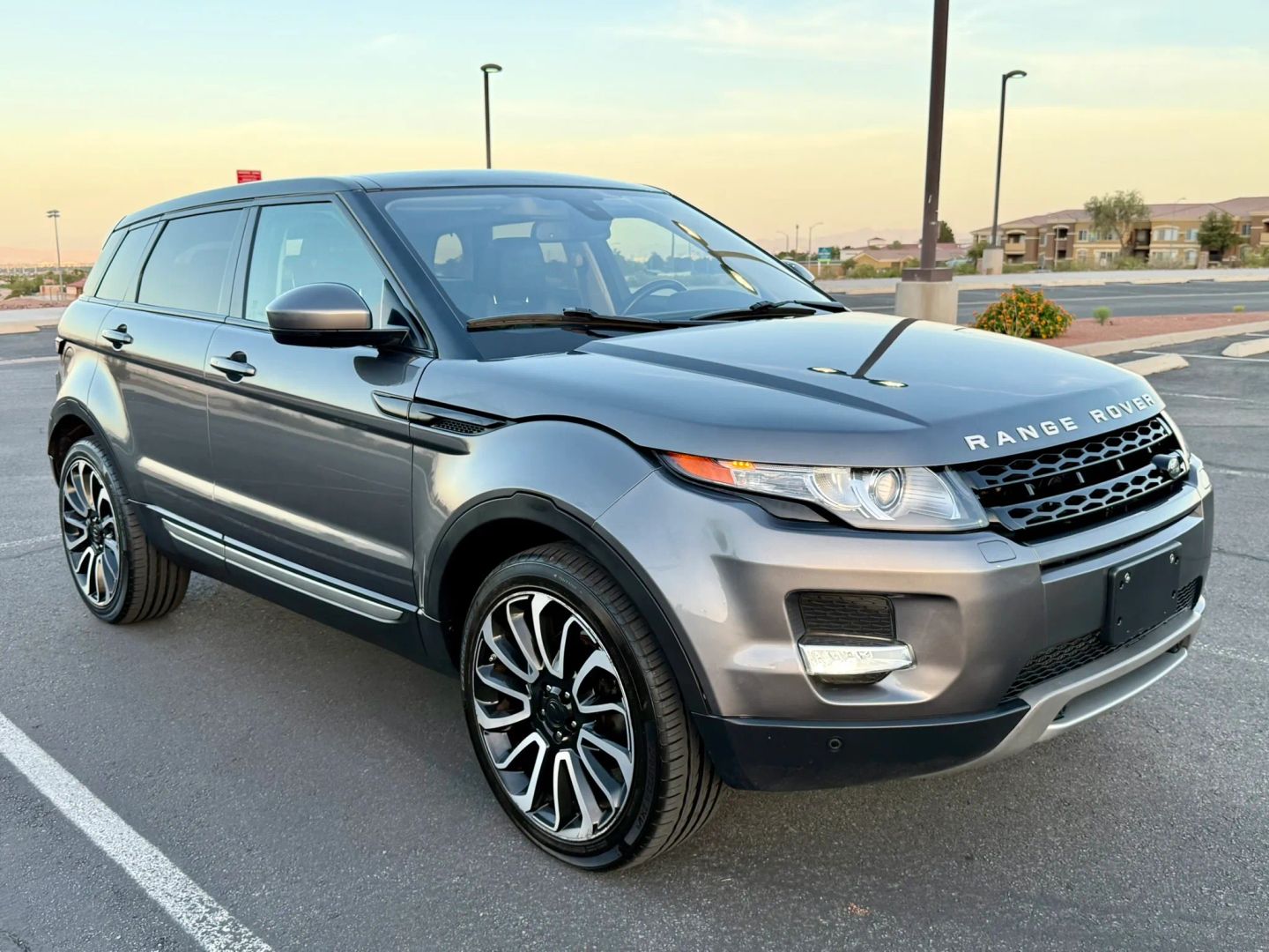 land rover range rover evoque 2015 SALVP2BG3FH047713 image land rover range rover evoque 2015 SALVP2BG3FH047713 image
